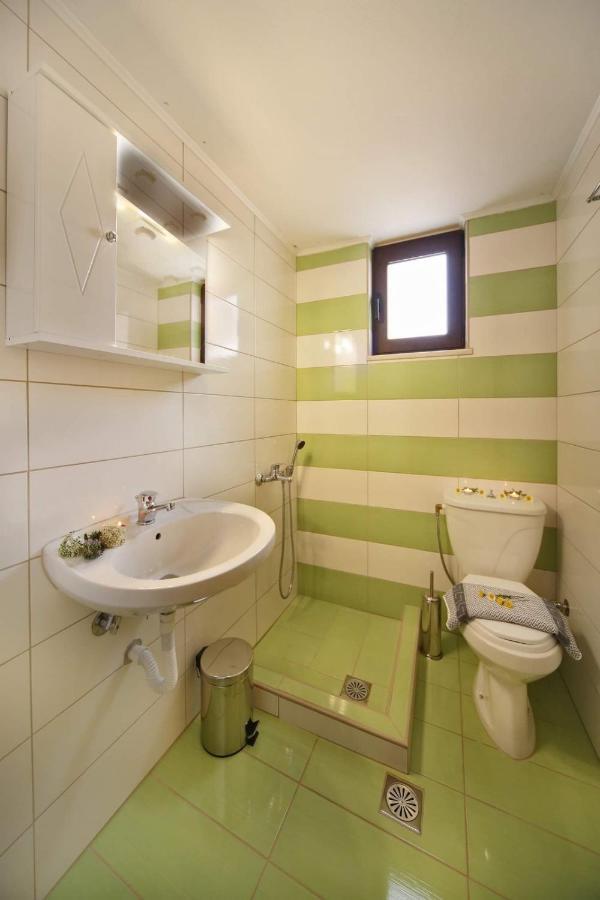 Sfakia Thea Apartments Ngoại thất bức ảnh