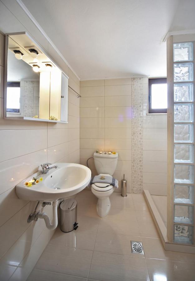 Sfakia Thea Apartments Ngoại thất bức ảnh